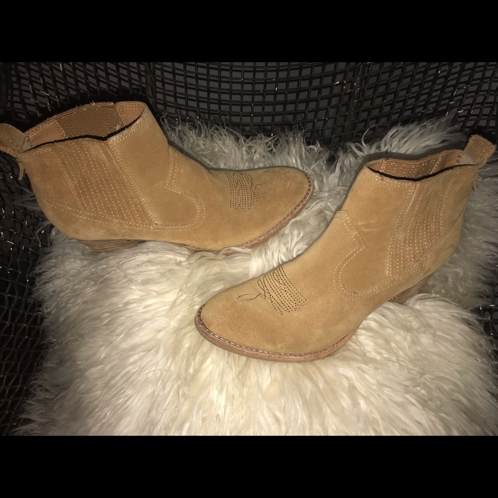 Dolce vita boots